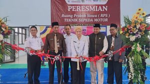 Peresmian Gedung RPS Teknik Sepeda Motor SMK Al-Manaar Muhammadiyah Pemalang