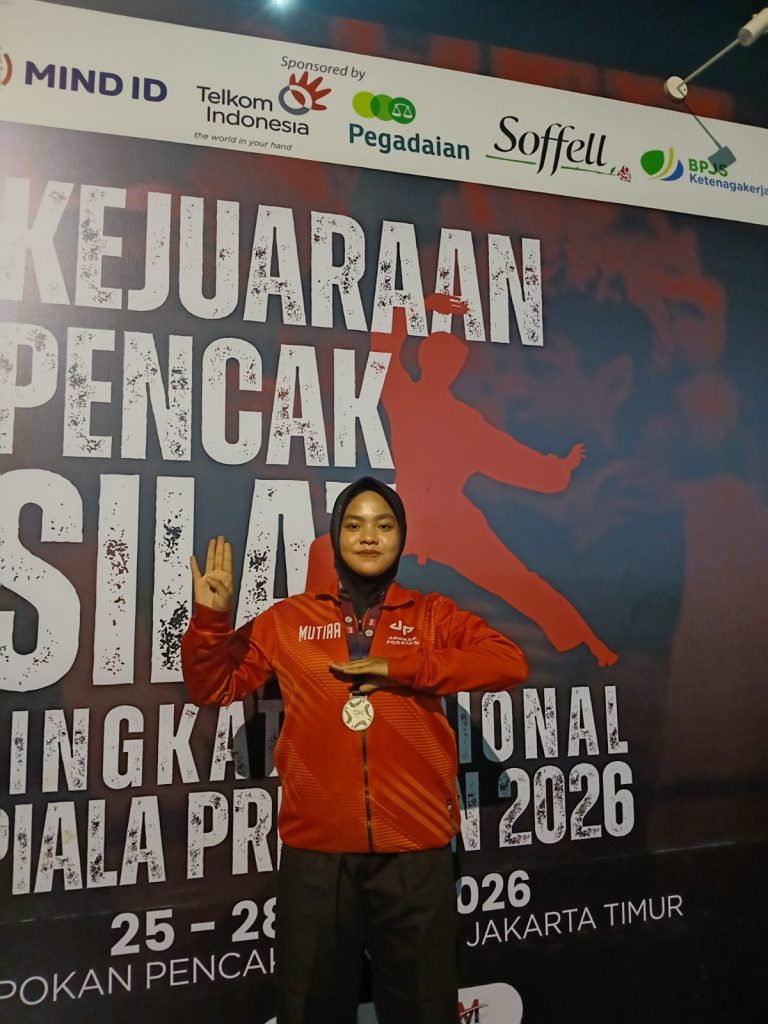 Siswi SMK Al-Manaar Muhammadiyah Pemalang Raih Juara II Kejuaraan Nasional Pencak Silat Piala Presiden 2026